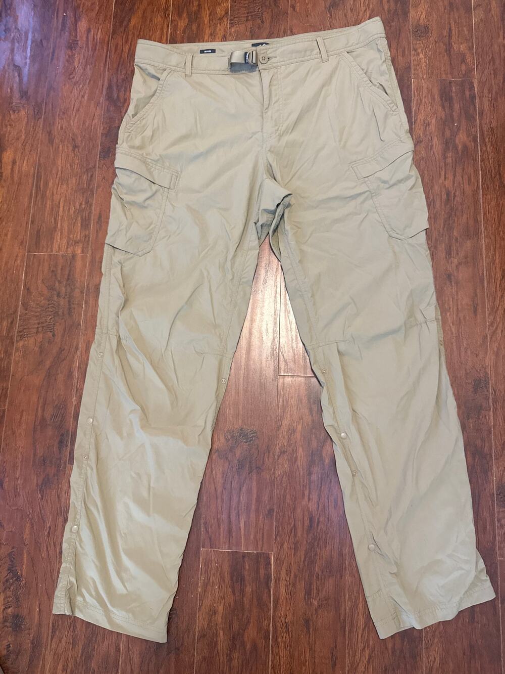 REI Mens Hiking Pants 40x34 Tan Khaki Relaxed Fit Cargo Pockets Convertible Legs